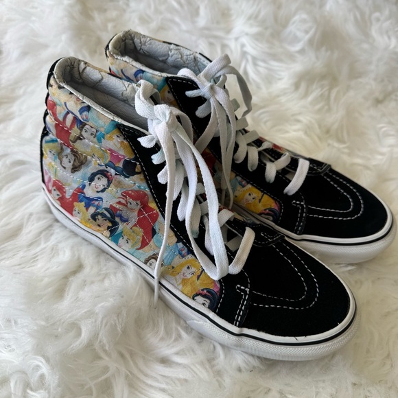 Vans Sk8-Hi x Disney Princess Shoes Snow White Cinderella Women Size 7 - Picture 1 of 5